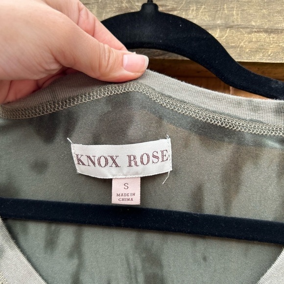 Knox Rose Womens Shark Bite Top Size Small Long Sleeve Green Tie dyed Grunge - Picture 5 of 13